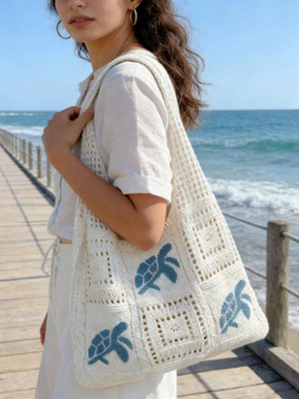 CROCHET TOTE BAG with BLUE TURTLE ACCENTS - Picture 5 of 16